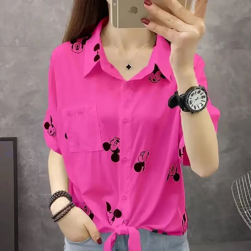 Blusa de Polka Dots con Cuello Polo y Lazo