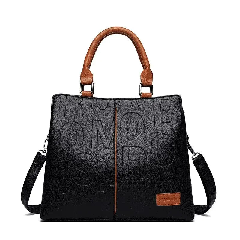 Bolso de Mano con Letras Grabadas