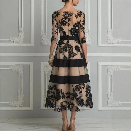 Vestido Midi de Tul con Encaje Floral y Falda Evasé