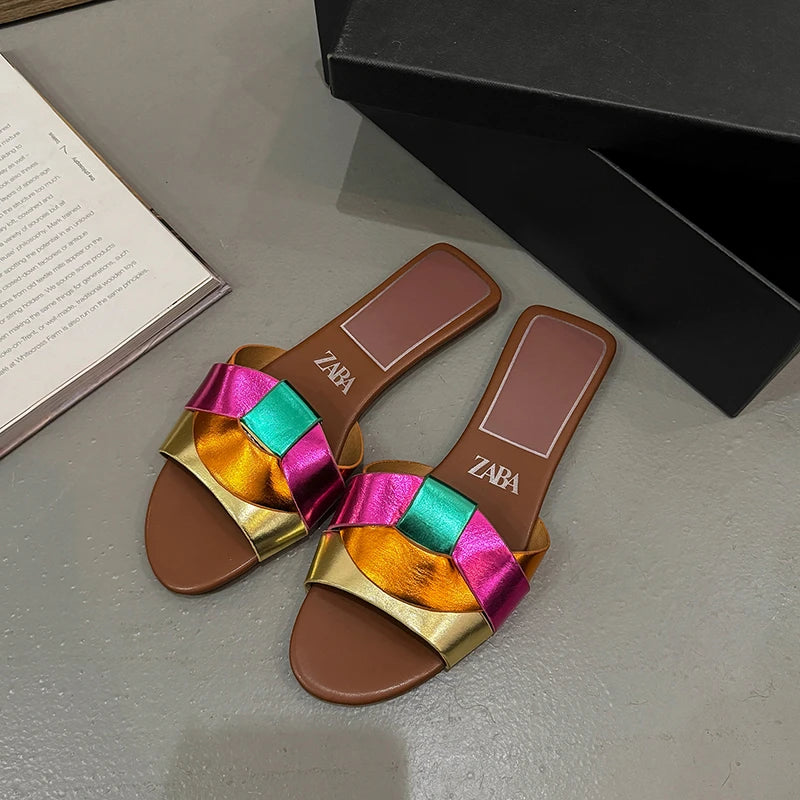 Sandalias Planas con Tiras Entrelazadas