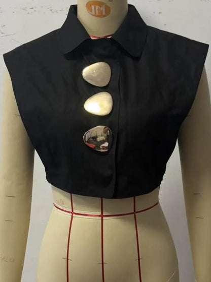Blusa Corta sin Mangas con Botones Metálicos