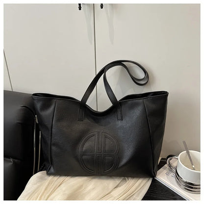 Bolso Tote Grande de Hombro con Diseño Clásico