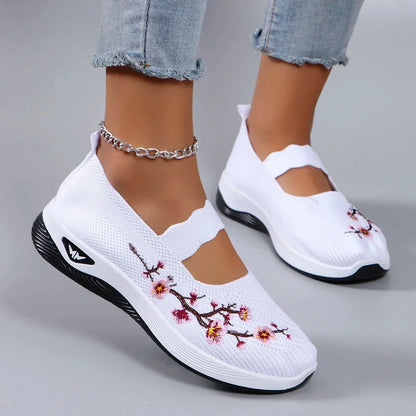 Zapatillas Planas Bordadas