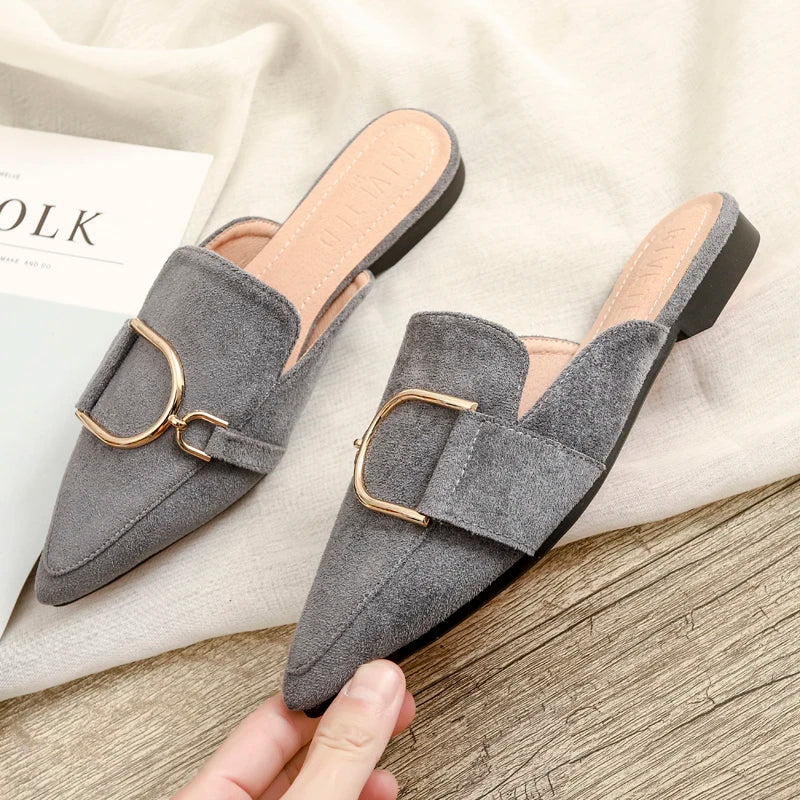 Zapatos Mules Planos de Punta Fina con Hebilla Metálica