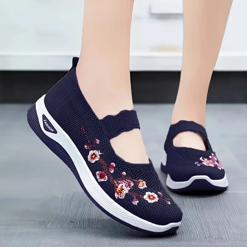 Zapatillas Planas Bordadas