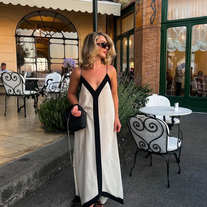 Vestido Largo de Satén con Escote Profundo en V