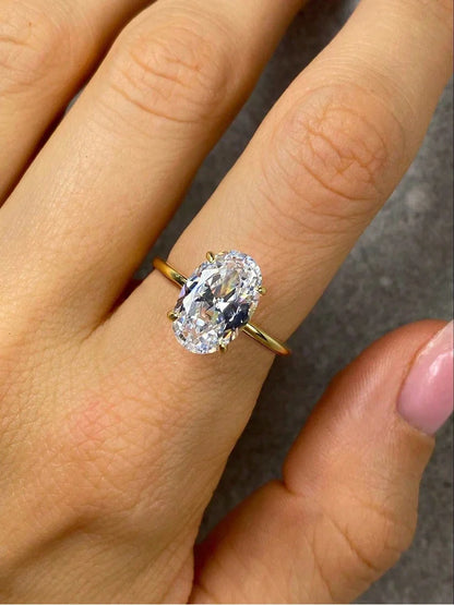 Anillo Solitario de Plata 925 con Circonita Ovalada