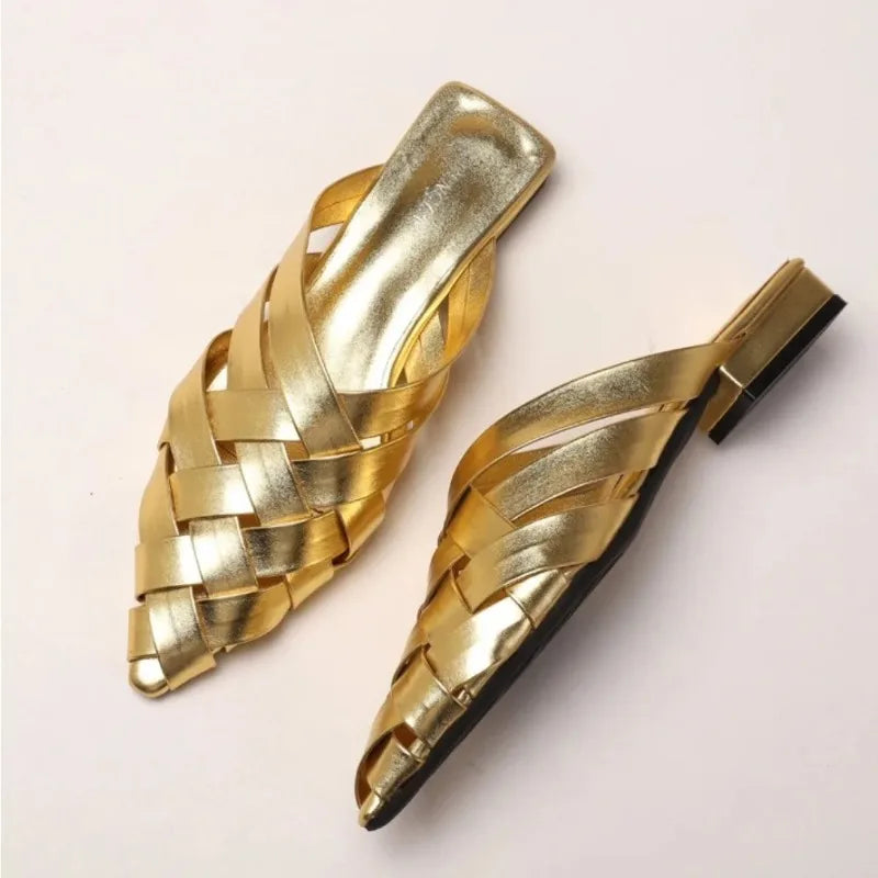 Sandalias Mules Trenzadas de Punta Fina para Mujer