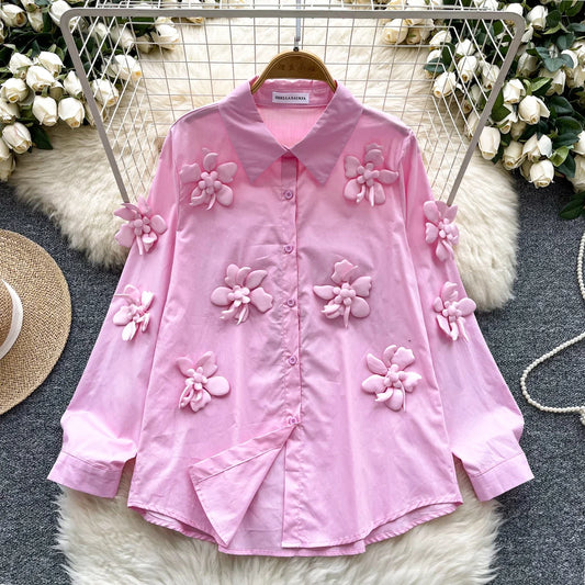 Blusa Elegante con Flores en Relieve