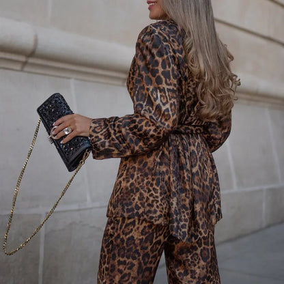 Conjunto de Blazer y Pantalón con Estampado Animal