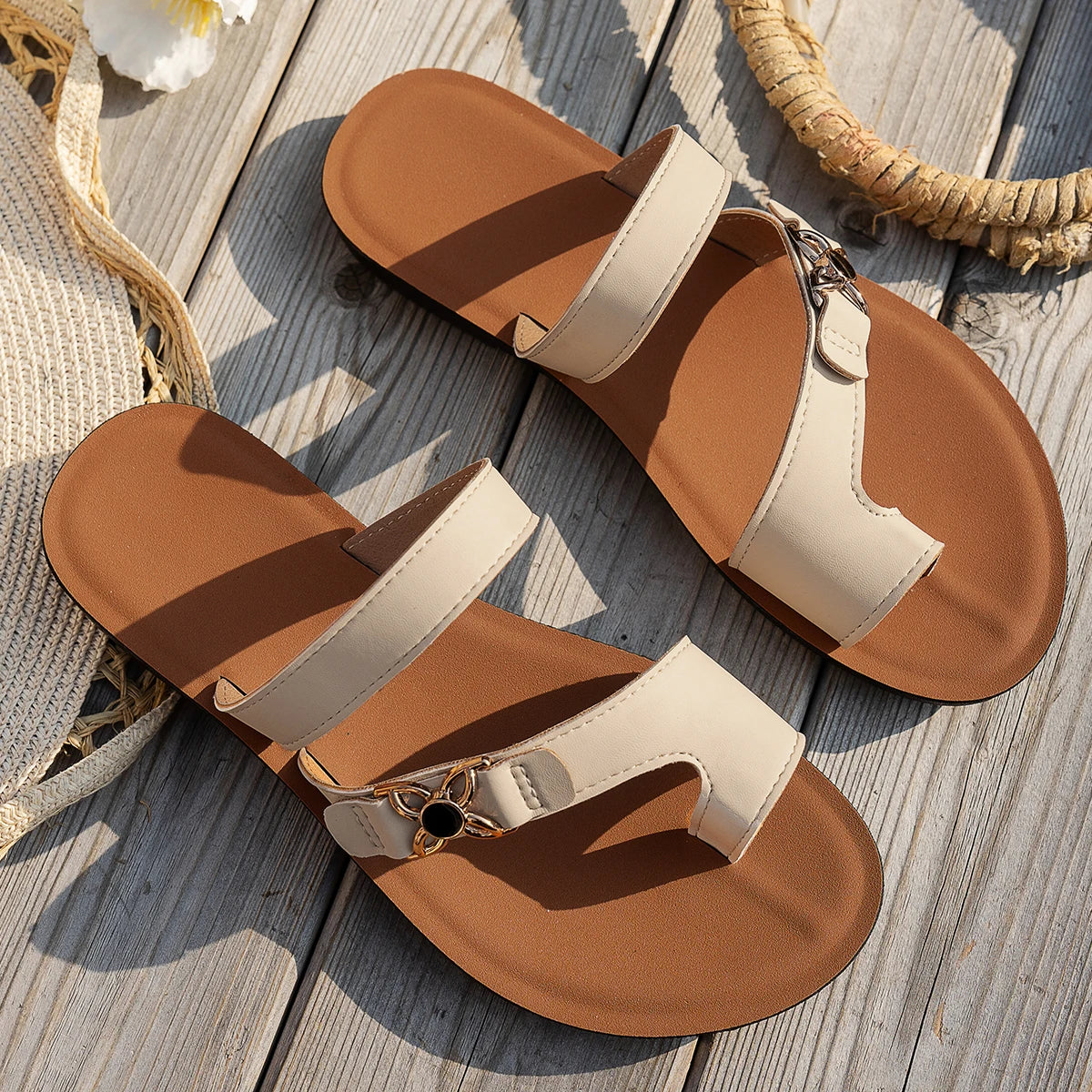 Sandalias Slip-On para Mujer – Diseño Práctico y Versátil