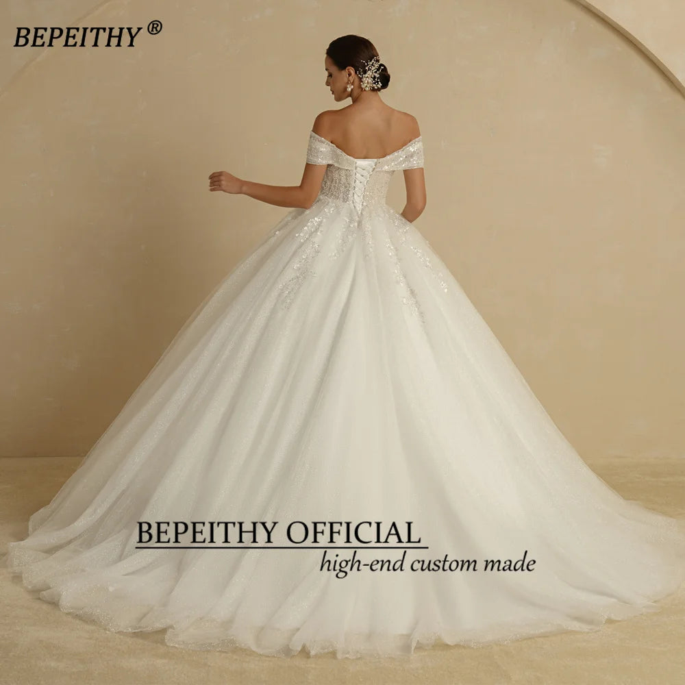 Vestido de Novia Princesa con Apliques y Pedrería