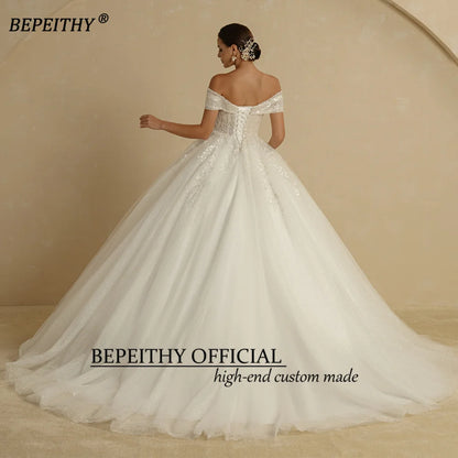 Vestido de Novia Princesa con Apliques y Pedrería