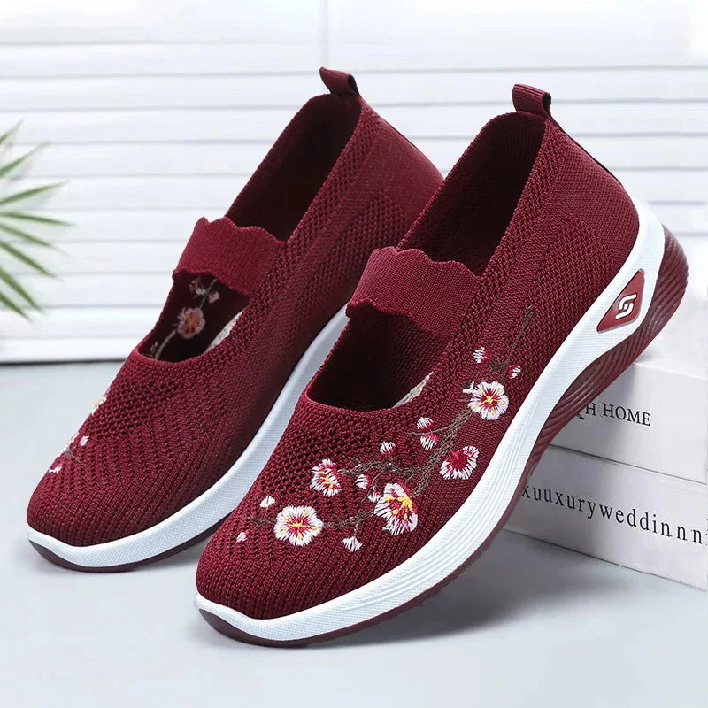 Zapatillas Planas Bordadas