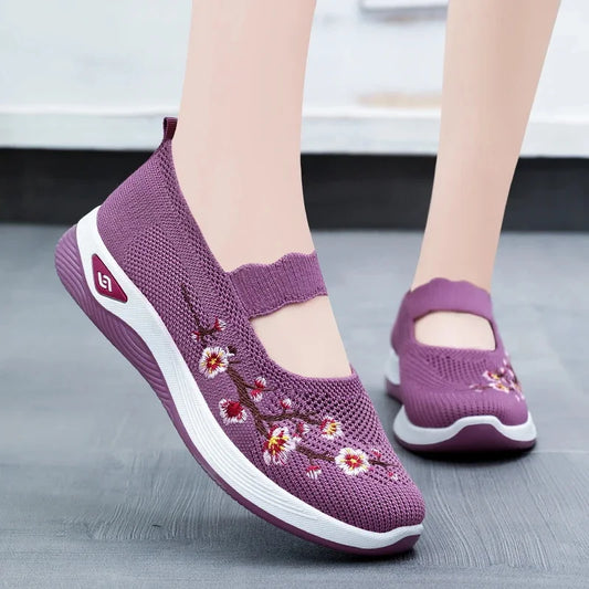 Zapatillas Planas Bordadas