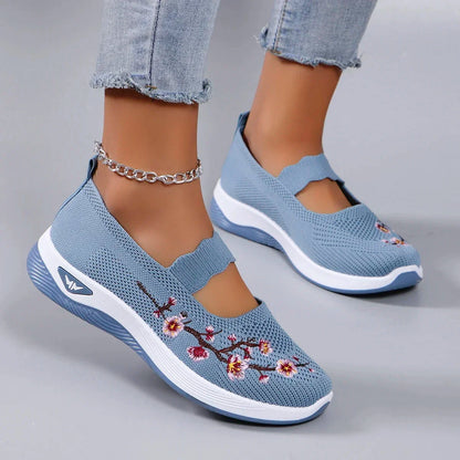 Zapatillas Planas Bordadas