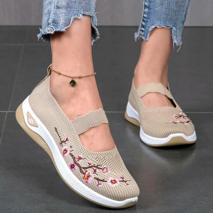 Zapatillas Planas Bordadas