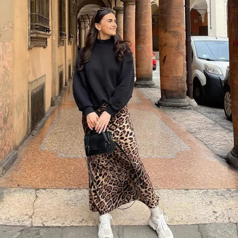 Falda Midi de Satén con Estampado Leopardo