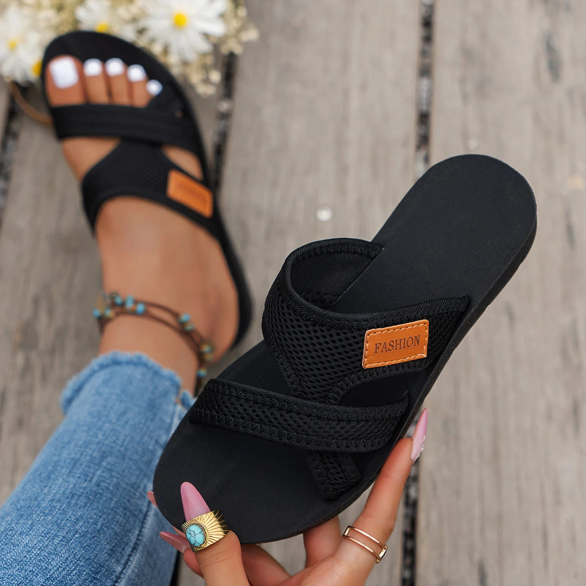 Sandalias Planas Deportivas para Mujer – Diseño Ligero y Versátil