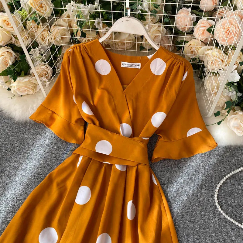 Polka Dot Dresses Estilo Victoria Polka Dot Dresses Estilo Victoria