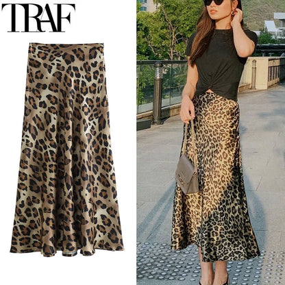 Falda Midi de Satén con Estampado Leopardo
