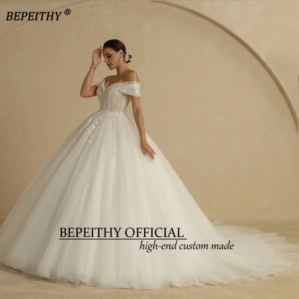 Vestido de Novia Princesa con Apliques y Pedrería