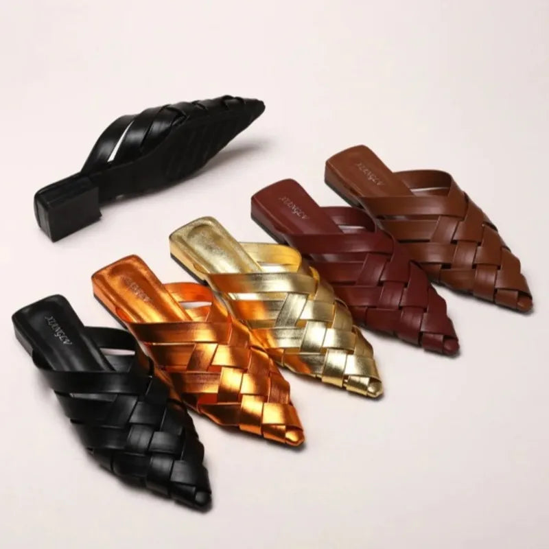 Sandalias Mules Trenzadas de Punta Fina para Mujer