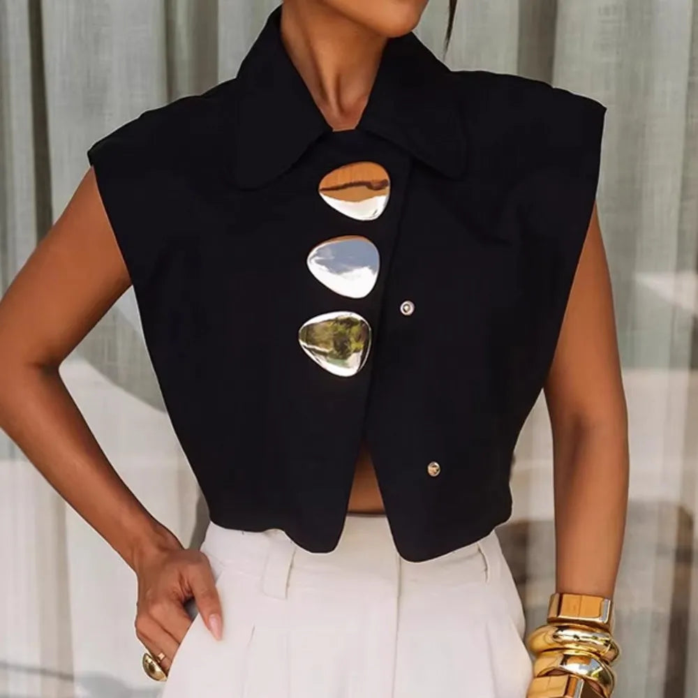 Blusa Corta sin Mangas con Botones Metálicos