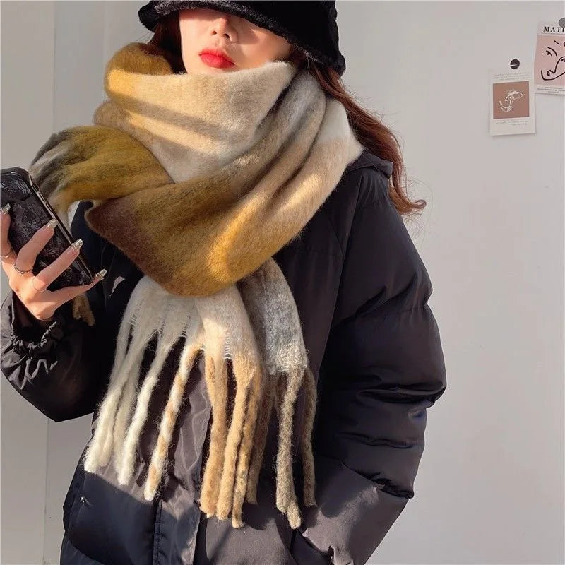 Bufanda Chal a Cuadros – Suave, Cálida y Elegante