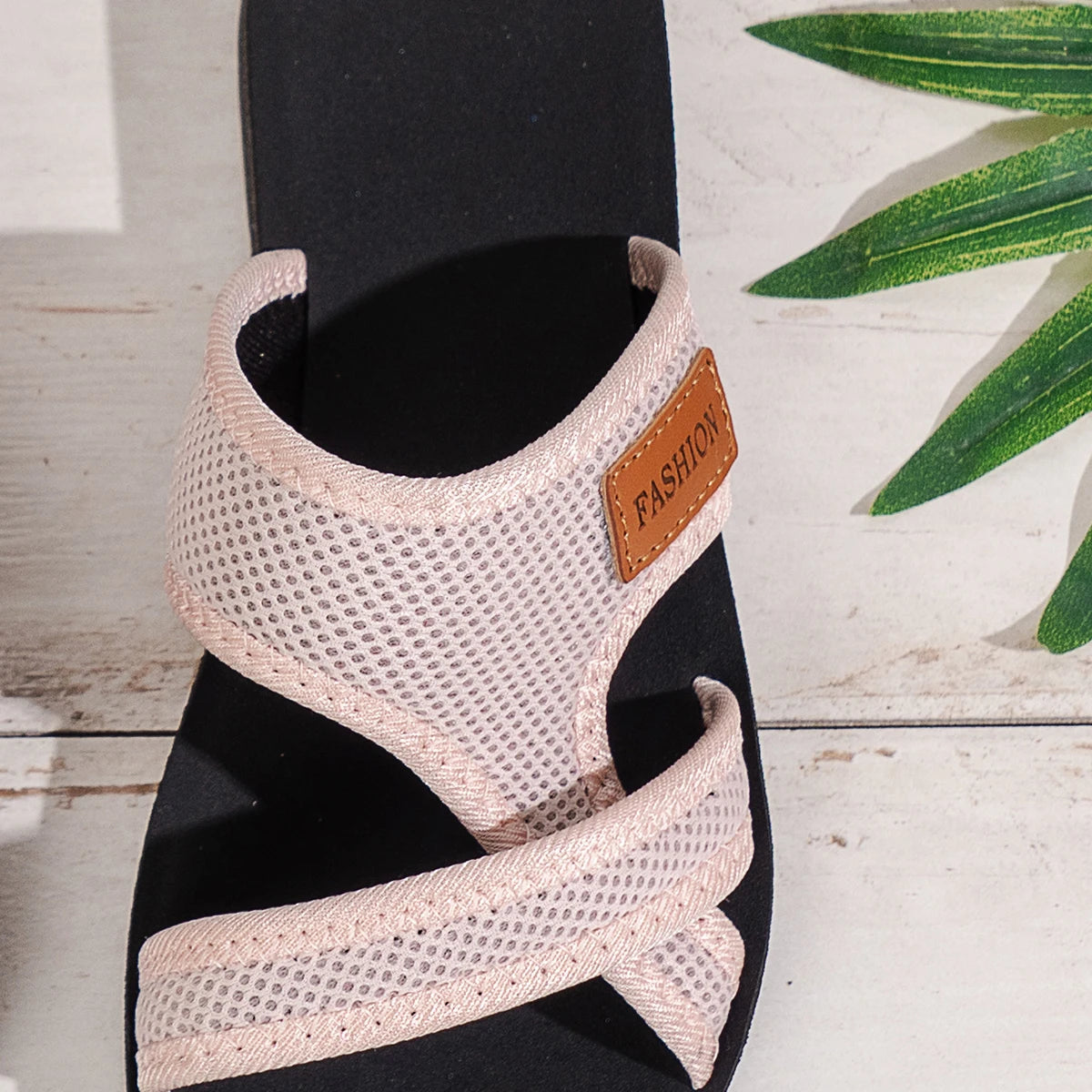 Sandalias Planas Deportivas para Mujer – Diseño Ligero y Versátil