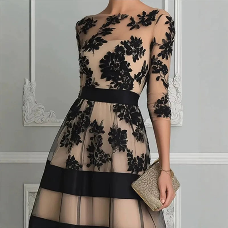 Vestido Midi de Tul con Encaje Floral y Falda Evasé