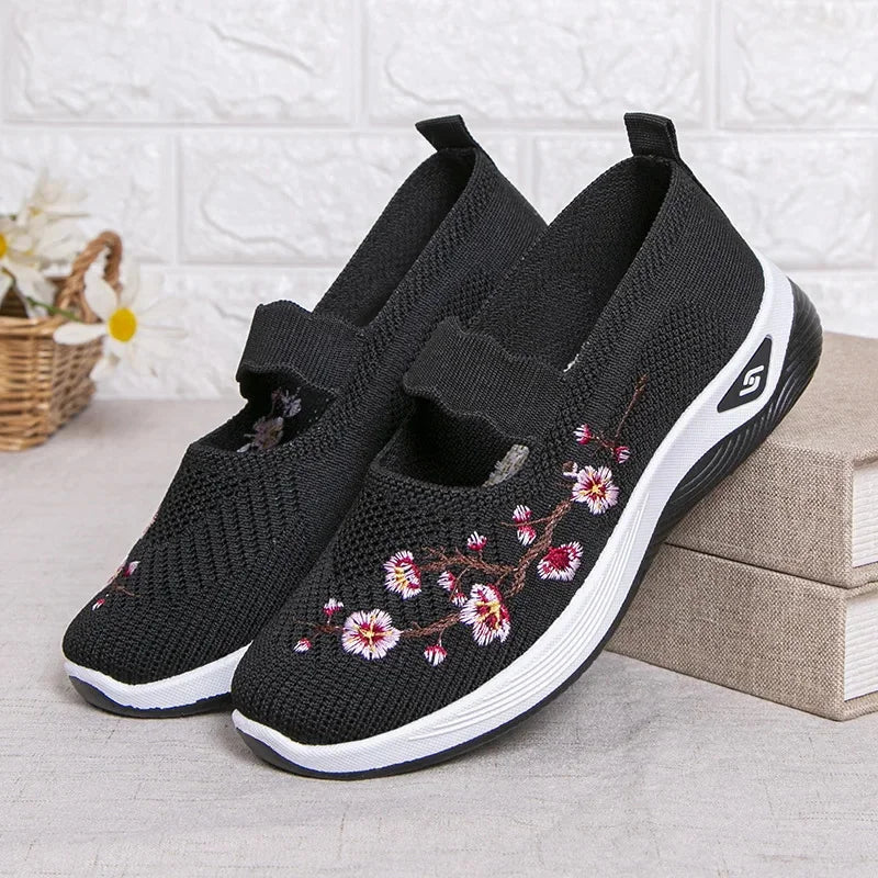 Zapatillas Planas Bordadas