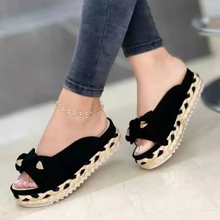 New Comfortable and Fashionable Sandals